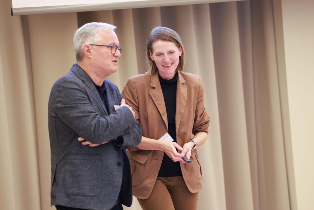 Foto: Dr. Christian Heil (Präsidiumsmitglied ÖGKiM und Leitung Kinderschutzgruppe SALK, UK f. Kinder- und Jugendchirurgie Salzburg) und Dr.in Ulrike Metzger (Fachärztin für Kinderchirurgie, UK f. Kinder- und Jugendchirurgie Salzburg). © F. Neumayr